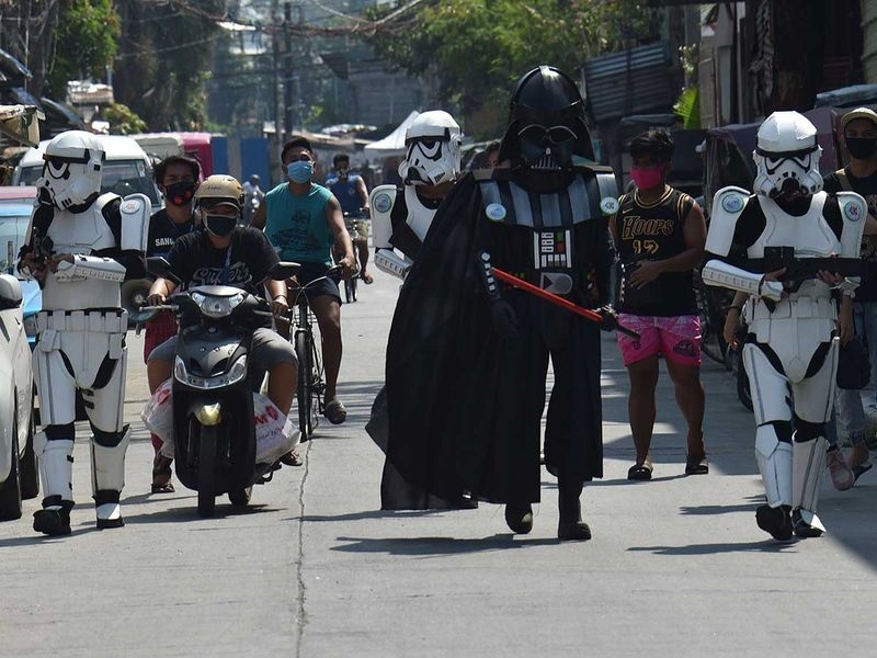 doi quan star wars chong dich anh 1