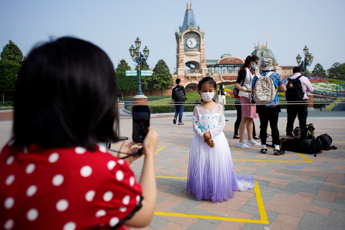 disneyland mở cửa trở lại ảnh 6 disneyland mo cua tro lai anh 6