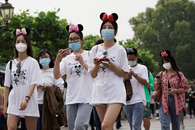 disneyland mở cửa trở lại ảnh 3 disneyland mo cua tro lai anh 3