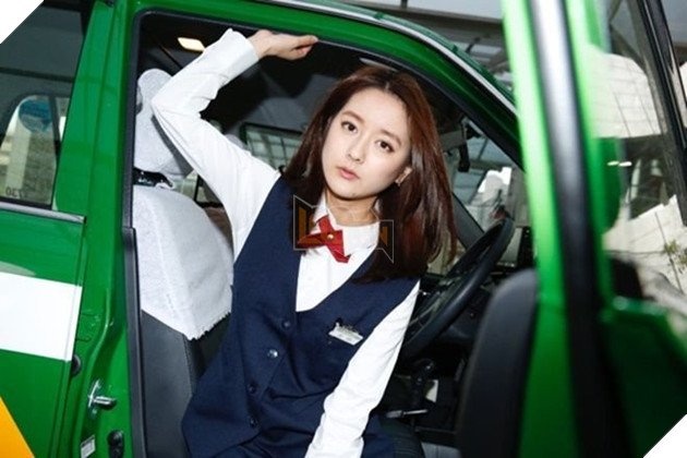 Nu tai xe taxi Nhat Ban doi doi sau khi noi tieng tren mang hinh anh