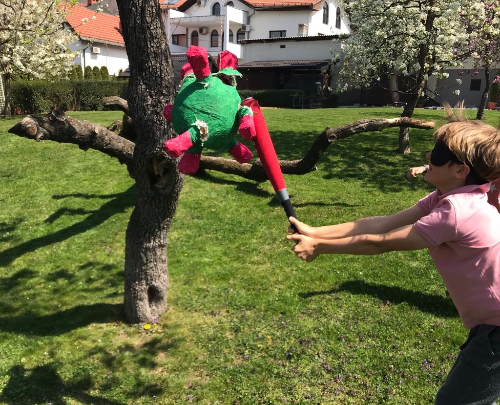 dap pha hinh nom virus corona anh 2