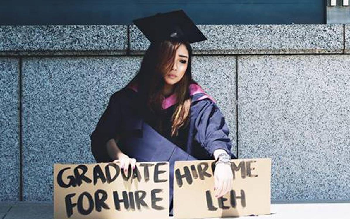 Cong viec dau doi cua sinh vien bien mat vi dich benh hinh anh