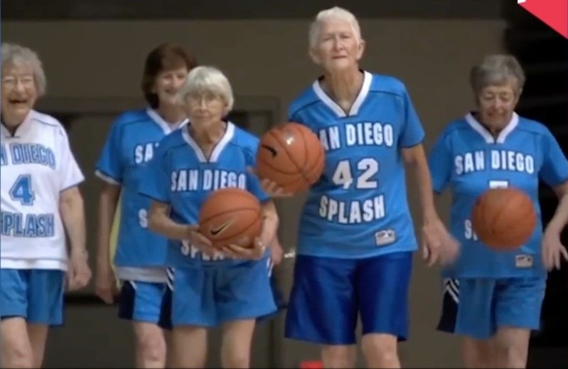 Doi bong ro U80 voi khau hieu 'dung duoc la choi duoc' hinh anh