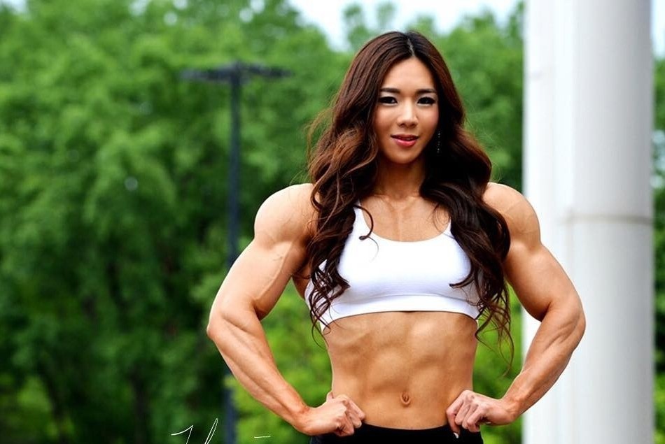 Cac co gai co bap co xoa su ky thi ngoai hinh hinh anh