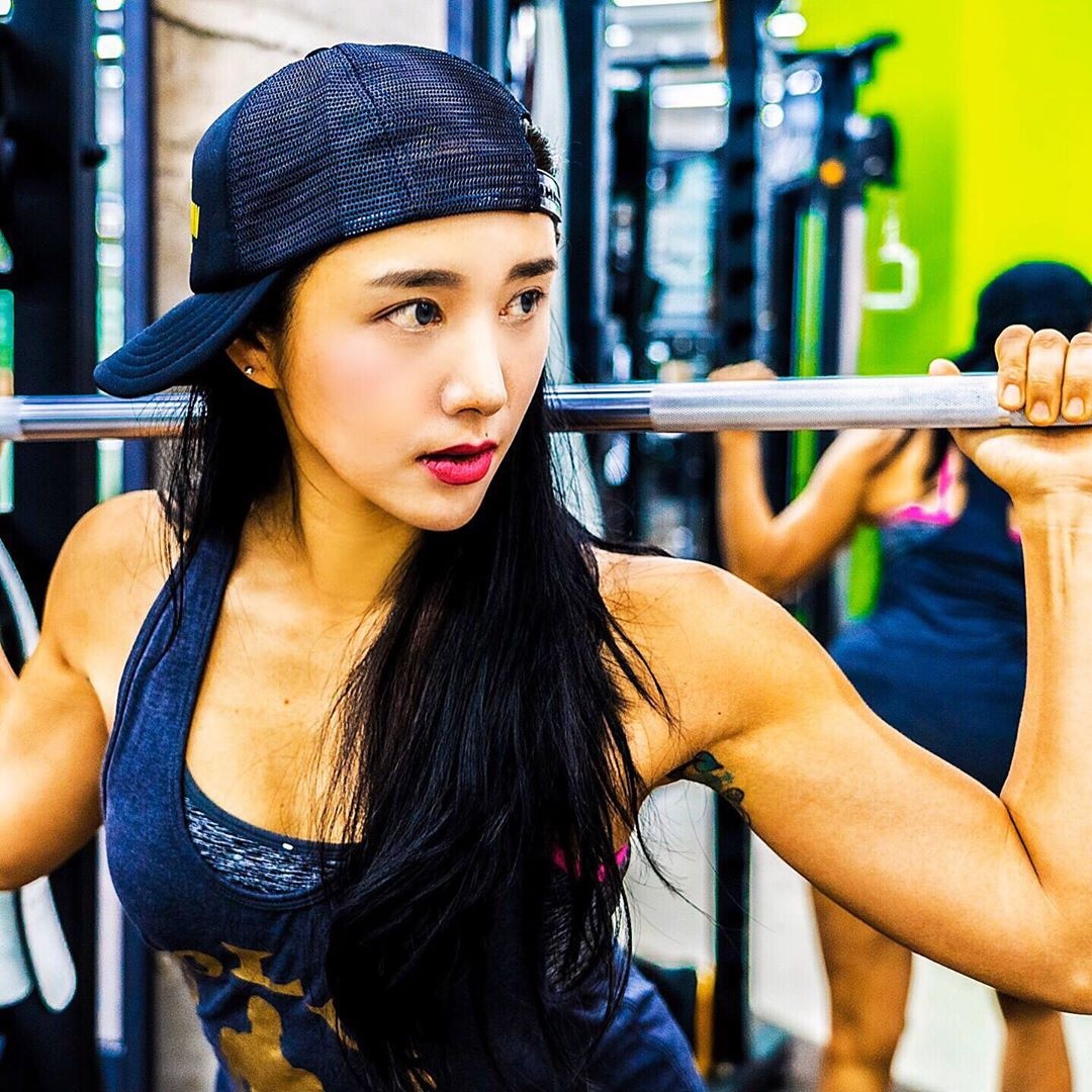 nu huan luyen vien the hinh han quoc anh 1