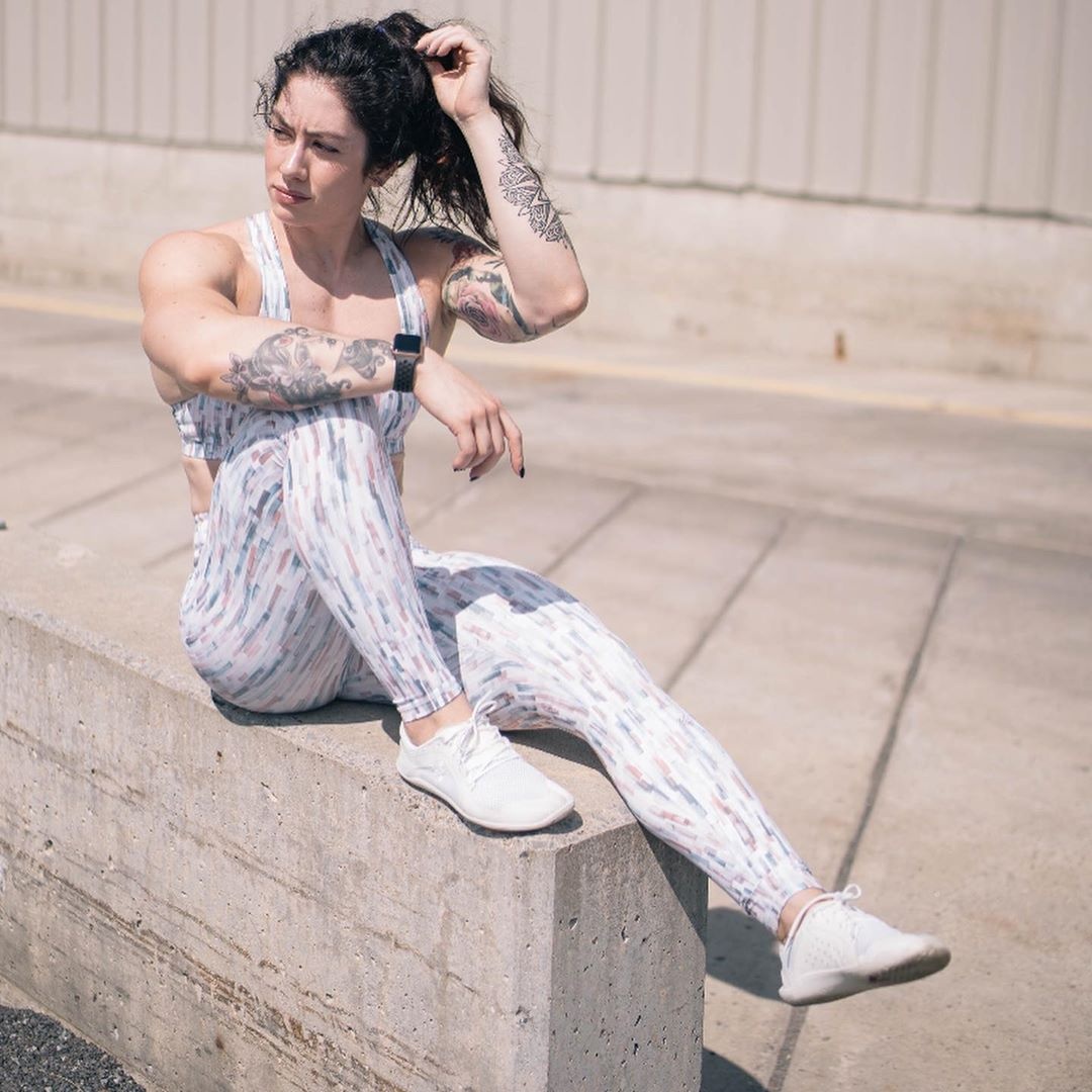 co gai co than hinh co bap nhu dan ong anh 1