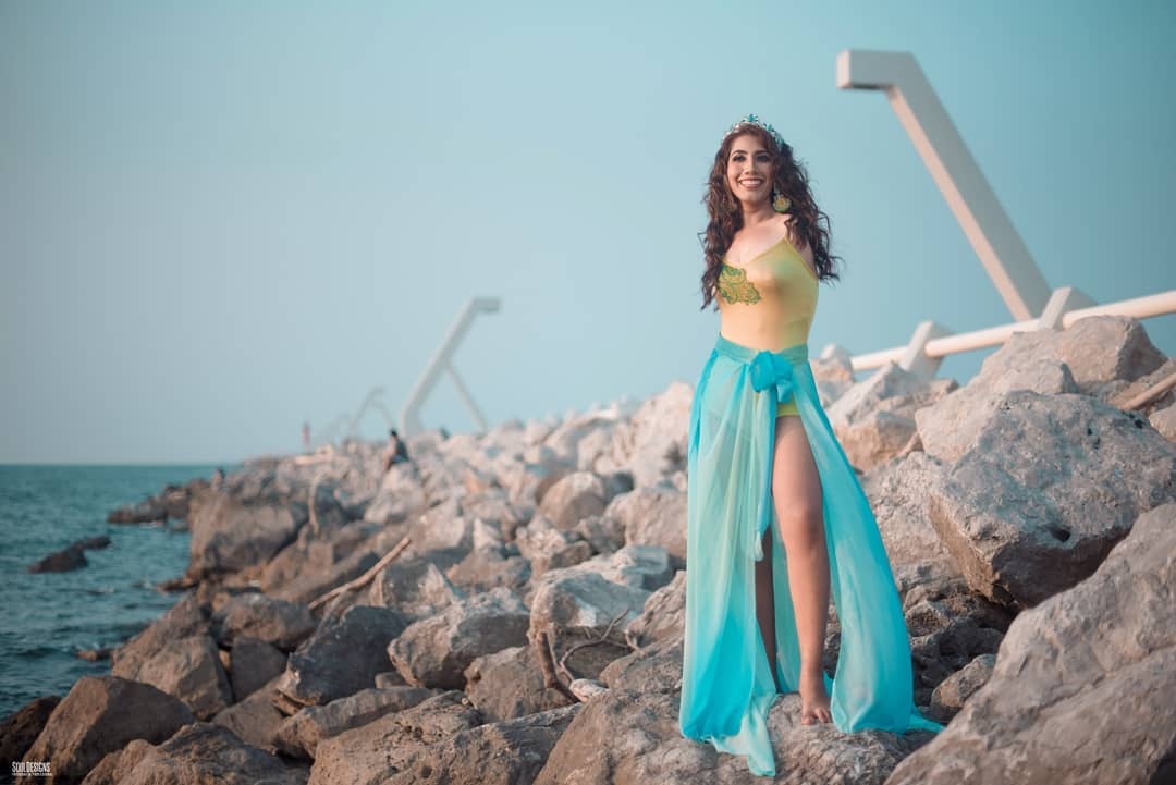 co gai cut 2 tay vao chung ket hoa hau anh 10