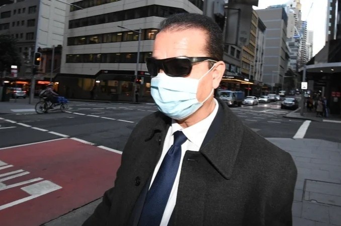 Nam bac si gay me benh nhan roi quay roi tinh duc hinh anh