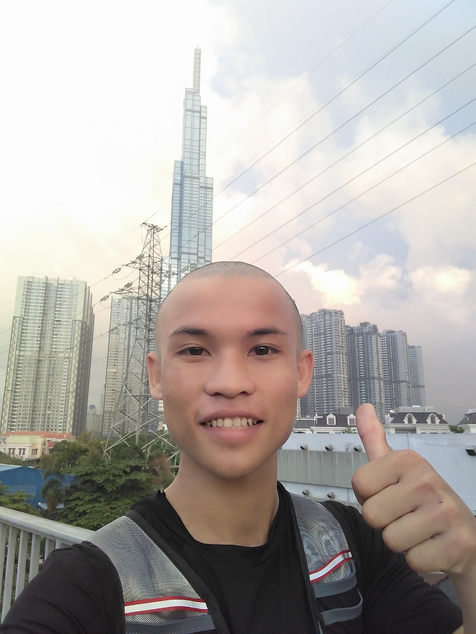 chang trai di bo xuyen viet anh 9