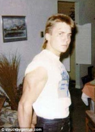 thanh thien tai toan hoc sau khi bi danh anh 1