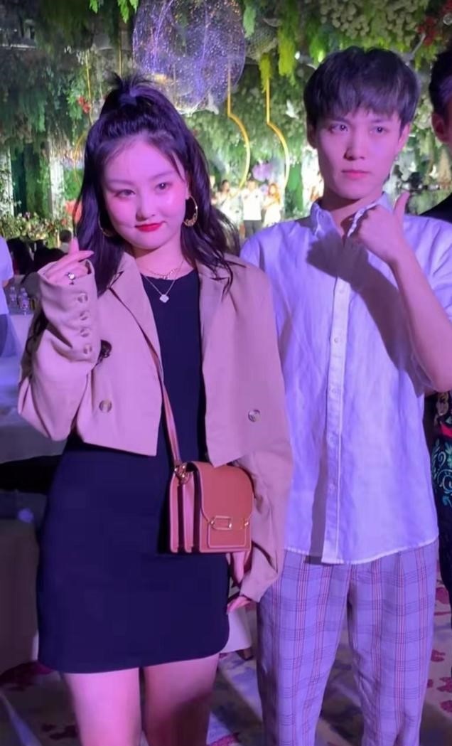 hot girl lộ nhan sắc thật ảnh 2 hot girl lo nhan sac that anh 2