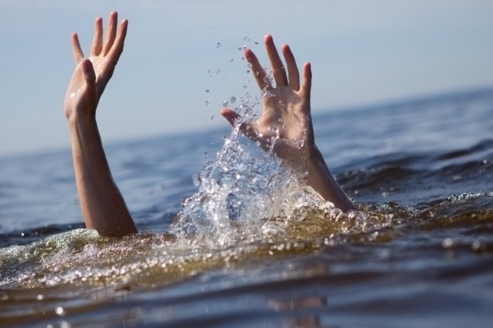 Nhom hoc sinh Han gay phan no vi quay clip ban cung lop chet duoi hinh anh