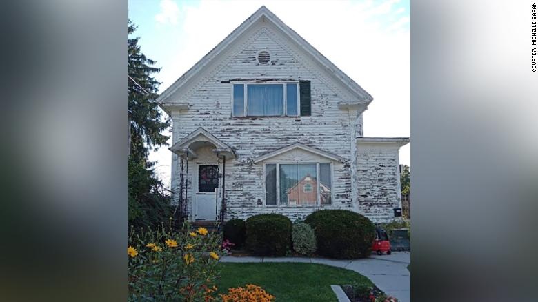 duoc tang tien sau khi bi che nha xau anh 2