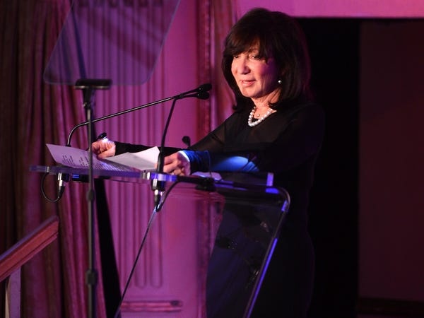 me cua cac ty phu noi tieng anh 8