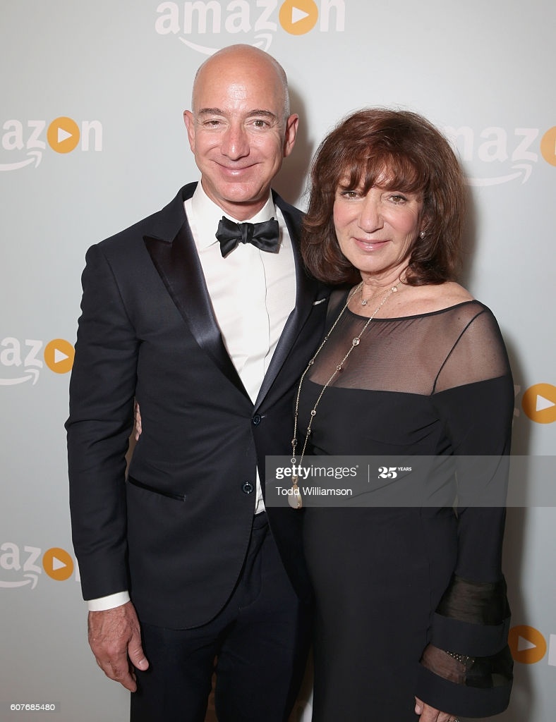 me cua cac ty phu noi tieng anh 9