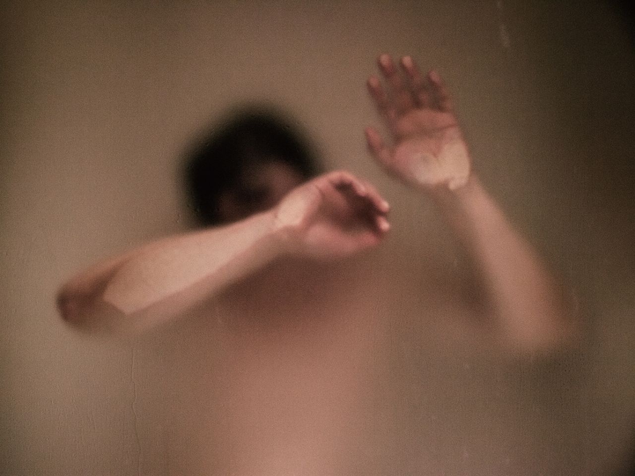 Bat ke quay roi be gai quen qua TikTok o Nhat Ban hinh anh