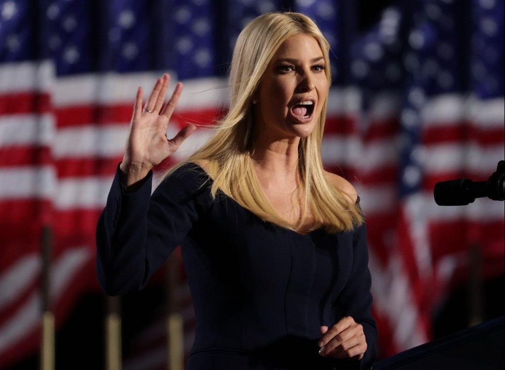 Ivanka Trump bi chi trich kieu cang hinh anh