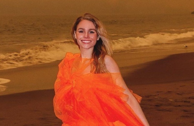 Blogger chup hinh truoc tham hoa chay rung o My hinh anh