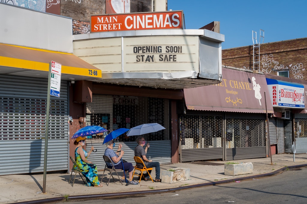 nguoi gia song giua dai dich anh 10