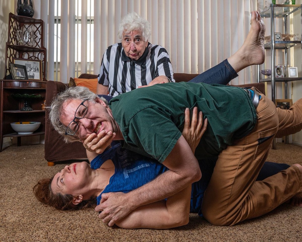 nguoi gia song giua dai dich anh 2