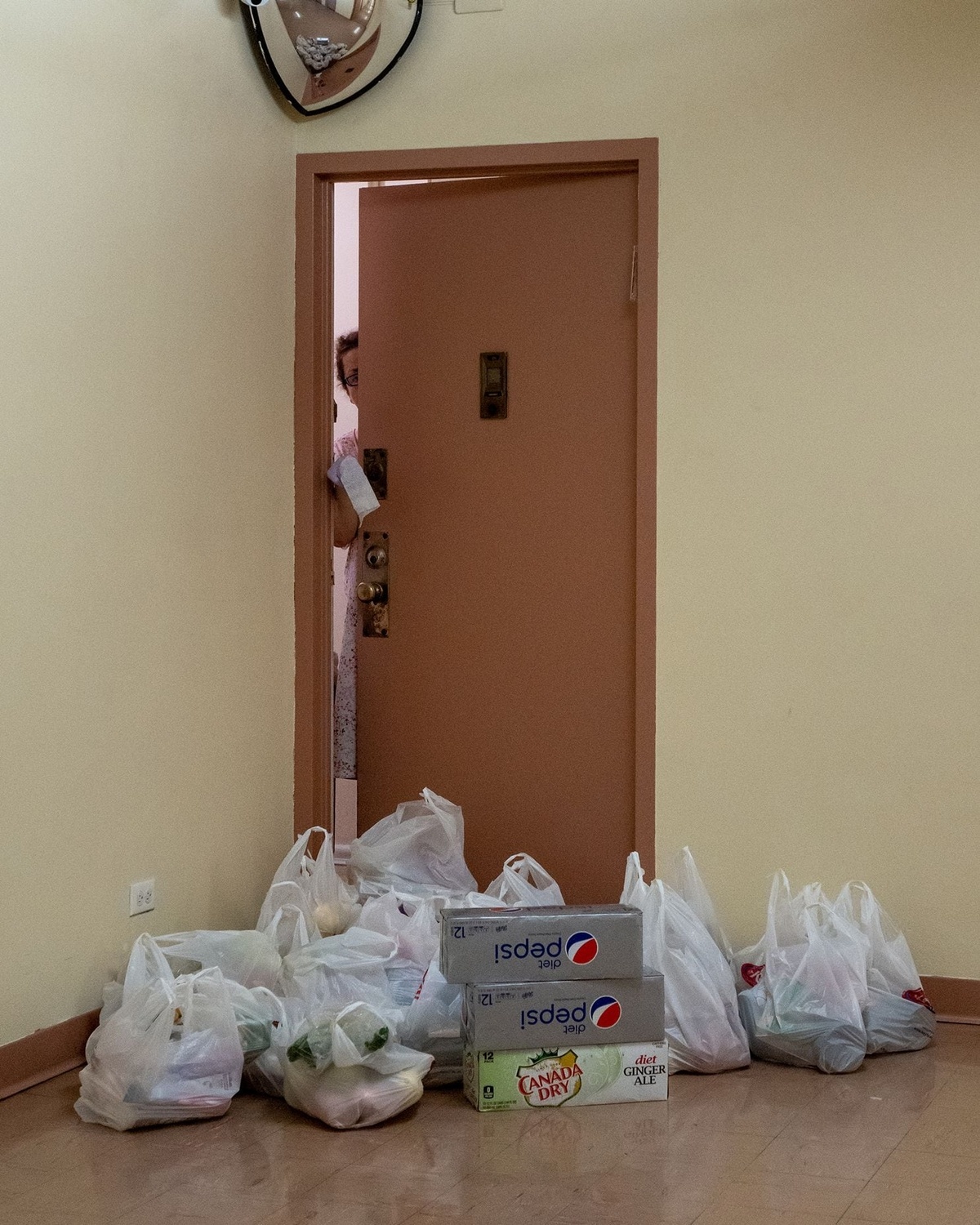 nguoi gia song giua dai dich anh 4