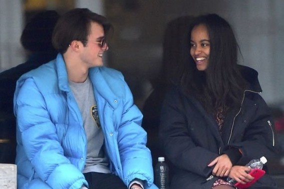 Chuyen hen ho cua con gai ong Obama hinh anh