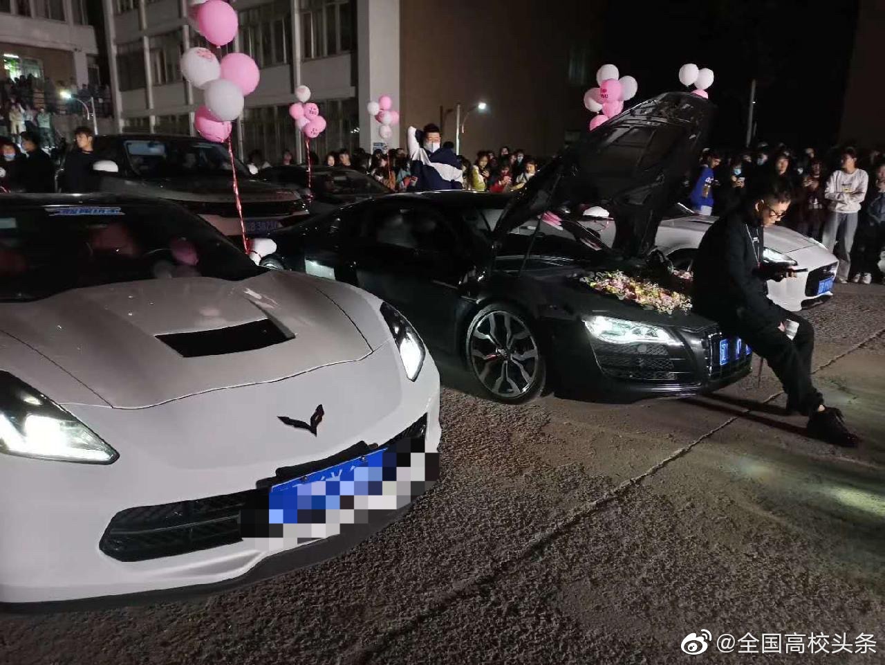 chang trai dung sieu xe cau hon ban gai anh 2