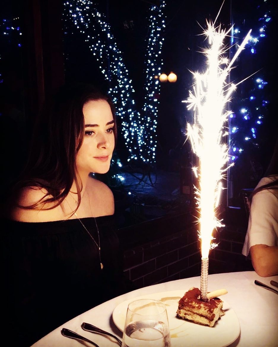 chau gai ong joe biden anh 3