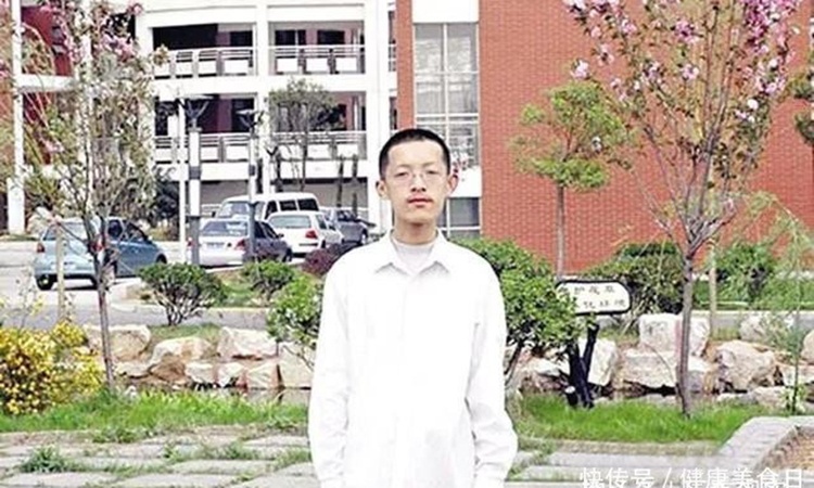 thần đồng toán học bỏ học bổng đi tu ảnh 1 than dong toan hoc bo hoc bong di tu anh 1