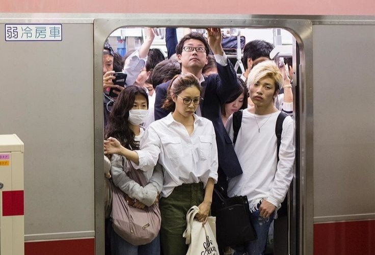 Nguoi tre Nhat bo ve thon que vi ngot ngat cuoc song thanh thi hinh anh