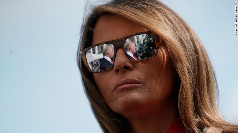 melania trump de lai gi sau khi roi nha trang anh 2