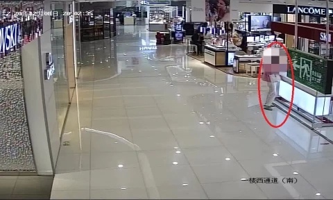 nguoi mau trung quoc xach tui hermes di an trom anh 3