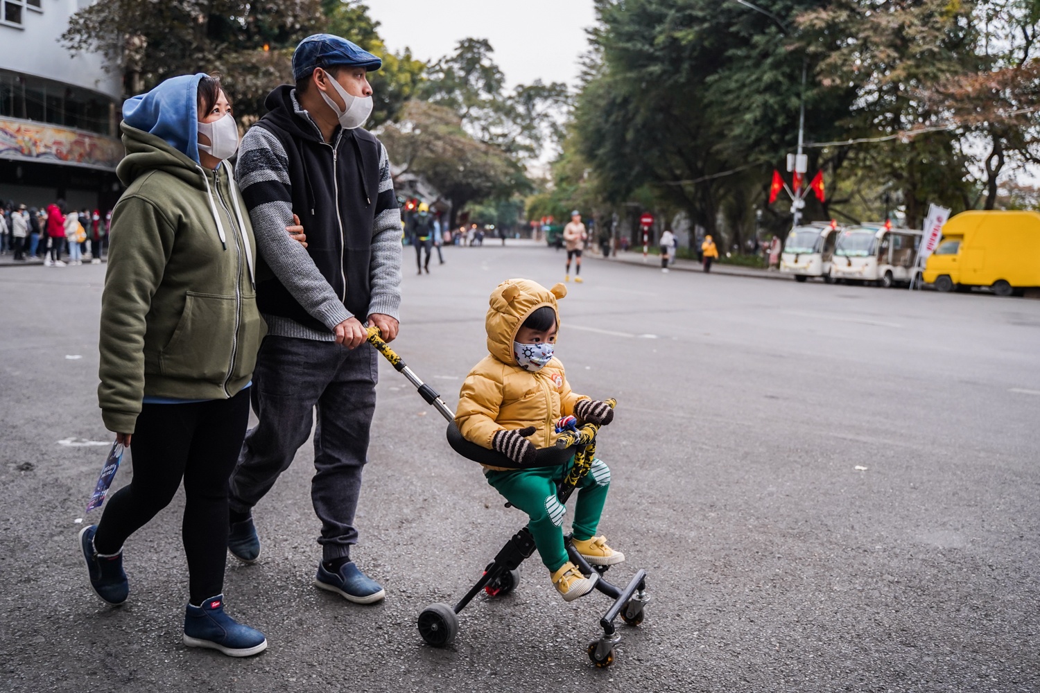 nguoi dan tap the duc vao ngay ret hai anh 8