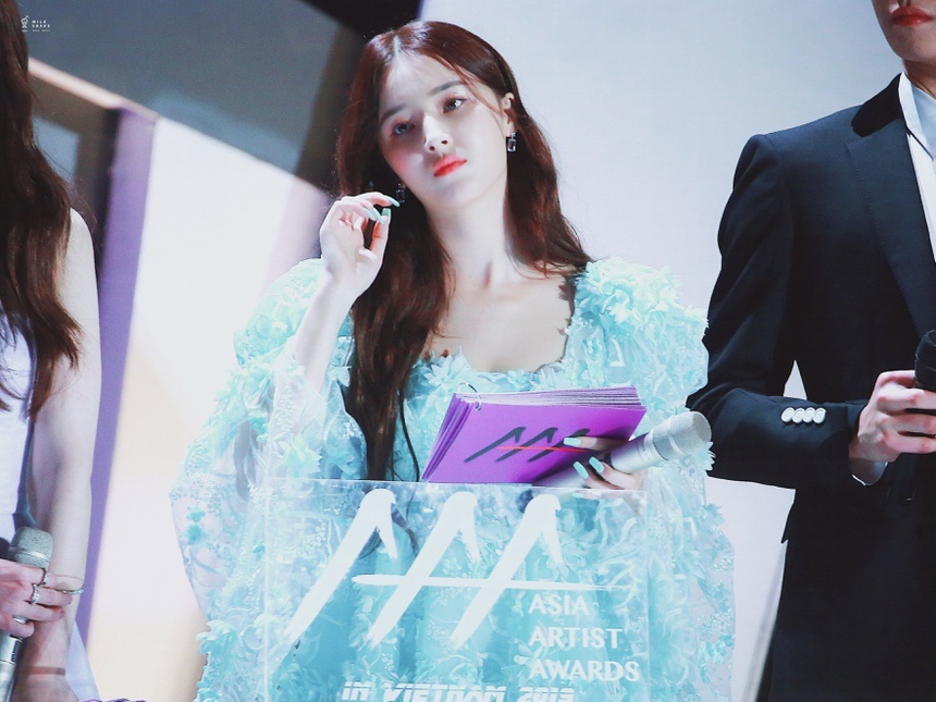 nancy bi quay len anh nhay cam anh 2