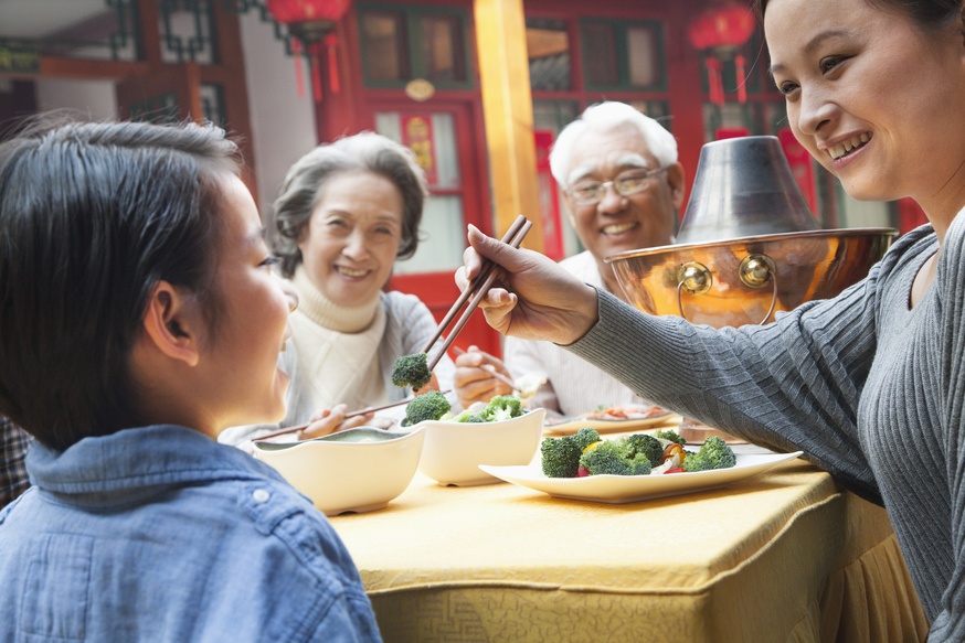 Cha mẹ Singapore kiện nhau để đòi quyền đón giao thừa với con ảnh 2 Cha me Singapore kien nhau de doi quyen don giao thua voi con anh 2