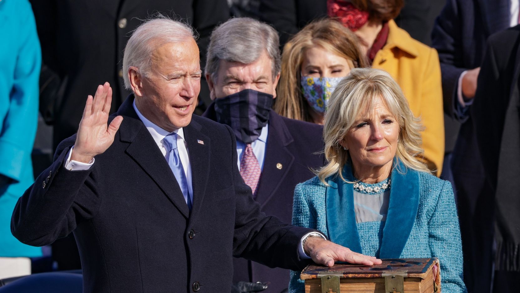 ba jill biden tiep tuc day hoc anh 2