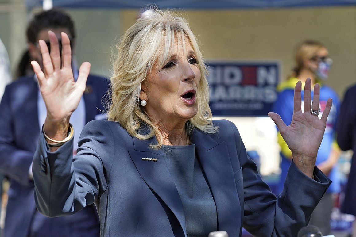Ba Jill Biden tiep tuc day hoc khi thanh de nhat phu nhan hinh anh