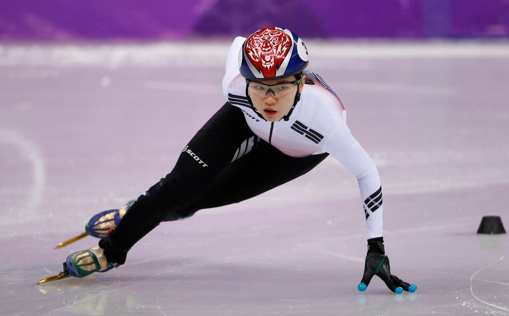 HLV Han Quoc bi phat 10 nam tu vi cuong hiep hoc tro anh 3