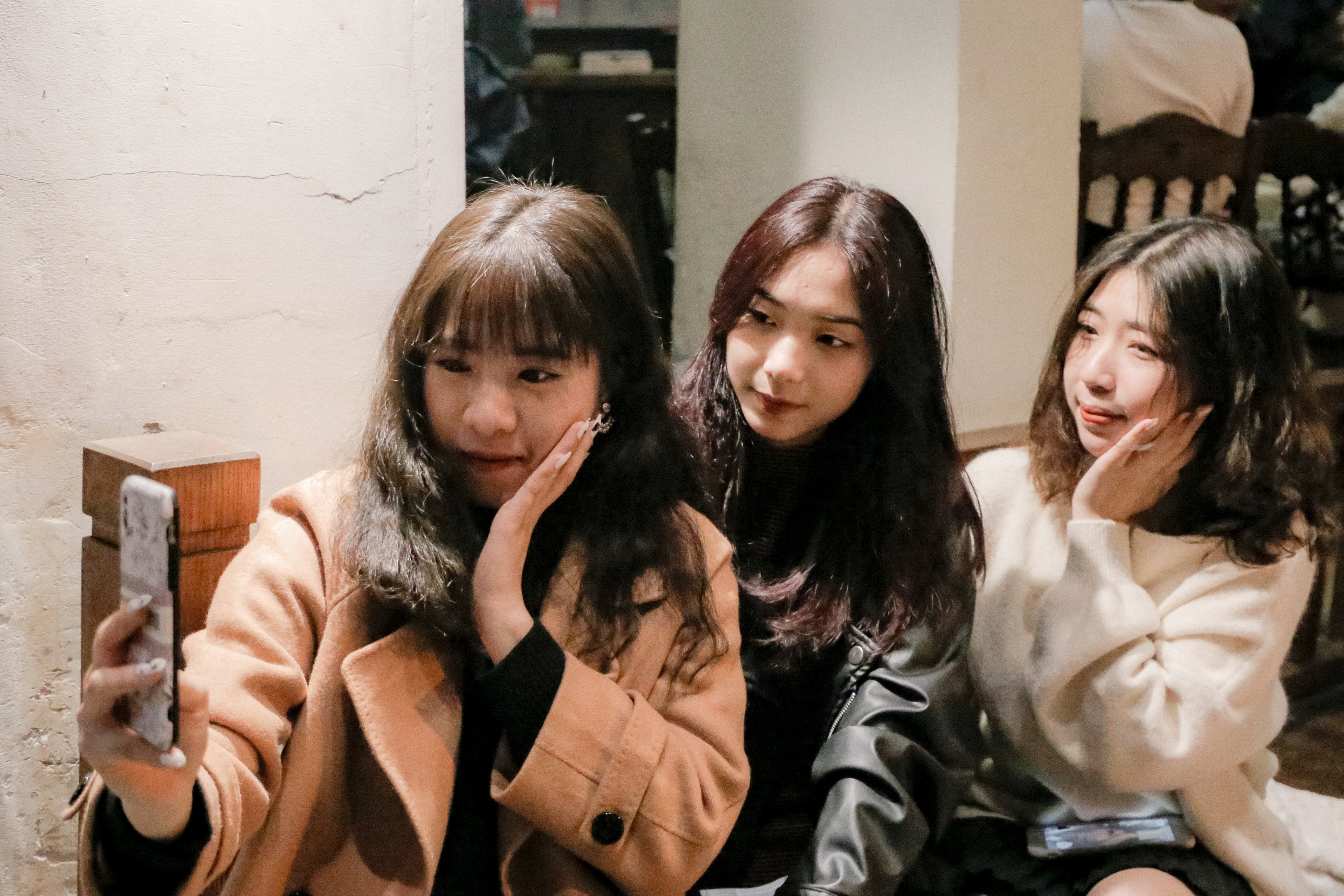 Hang an, quan ca phe Ha Noi dat khach vao dem giao thua hinh anh