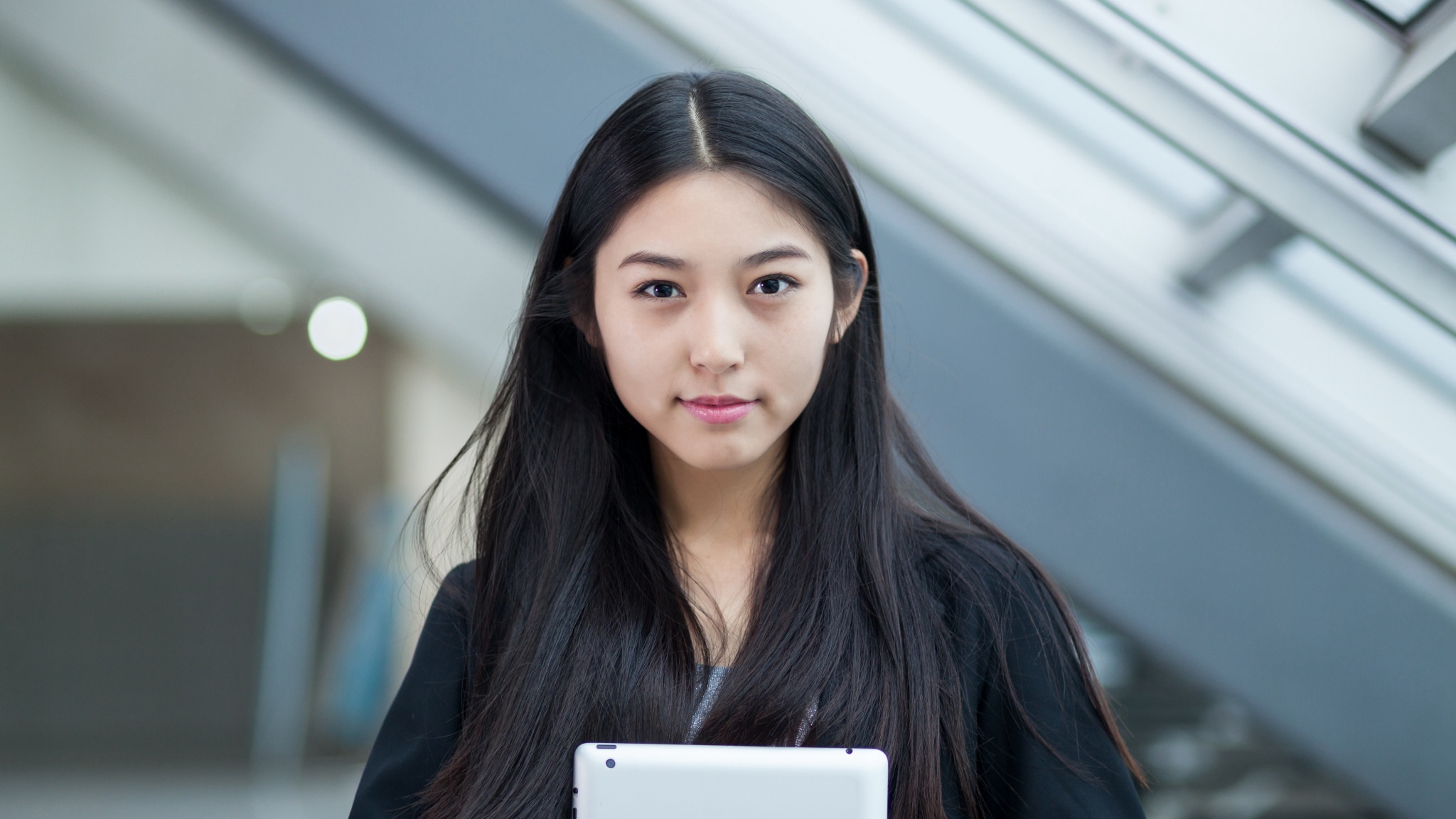 Phu nu Trung Quoc tri hoan sinh con, uu tien su nghiep hinh anh