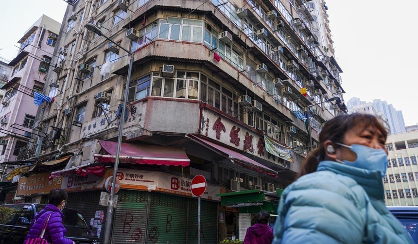 Người trẻ Hong Kong chỉ đủ tiền mua nhà siêu nhỏ ảnh 3 Nguoi tre Hong Kong chi du tien mua nha sieu nho anh 3