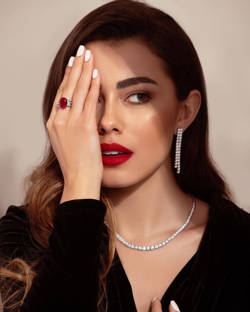 cô gái dẫn đầu đoàn rước xác ướp ai cập ảnh 7 co gai dan dau doan ruoc xac uop ai cap anh 7