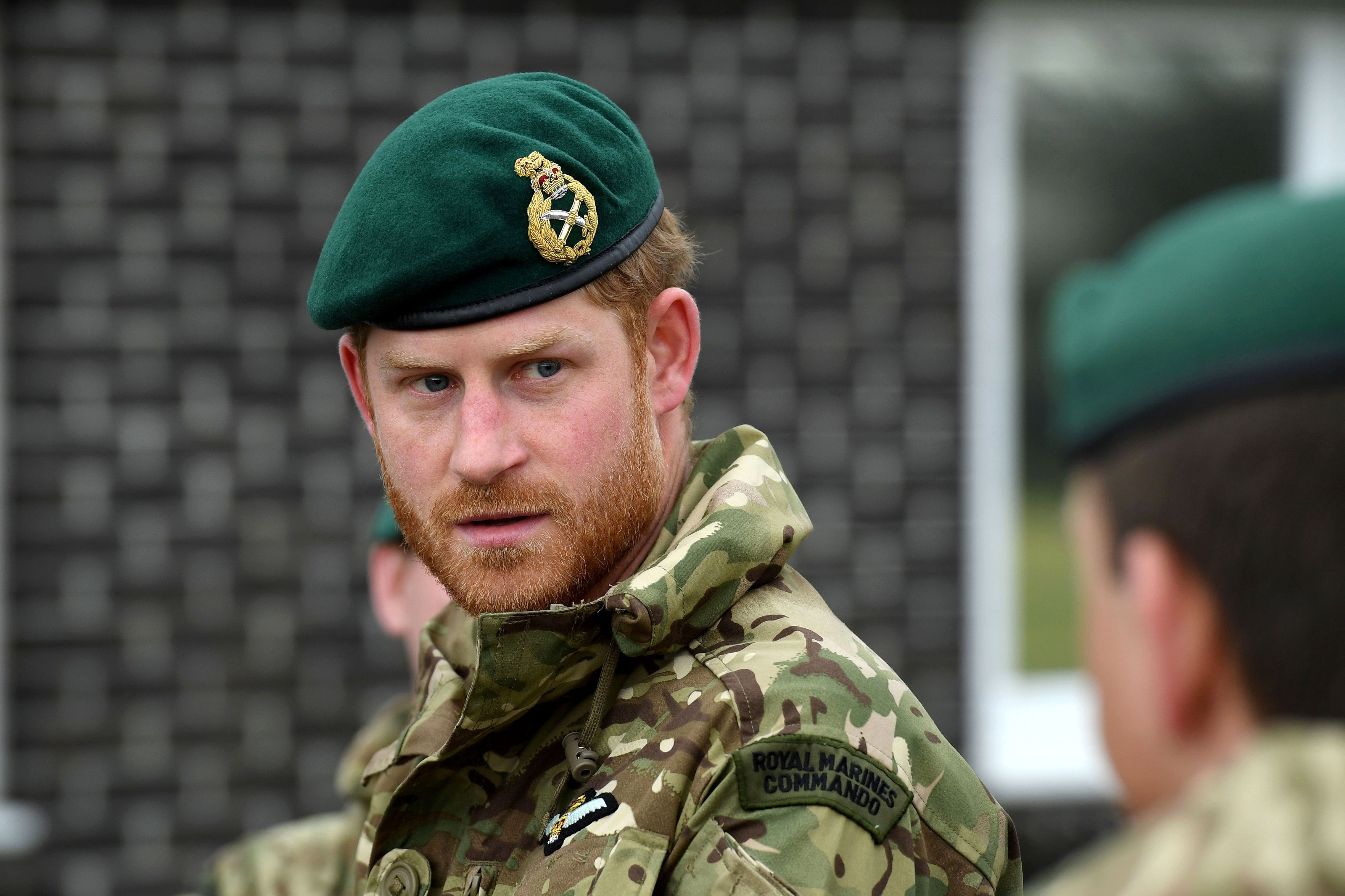 dan chau cua nu hoang lam cong an luong anh 3