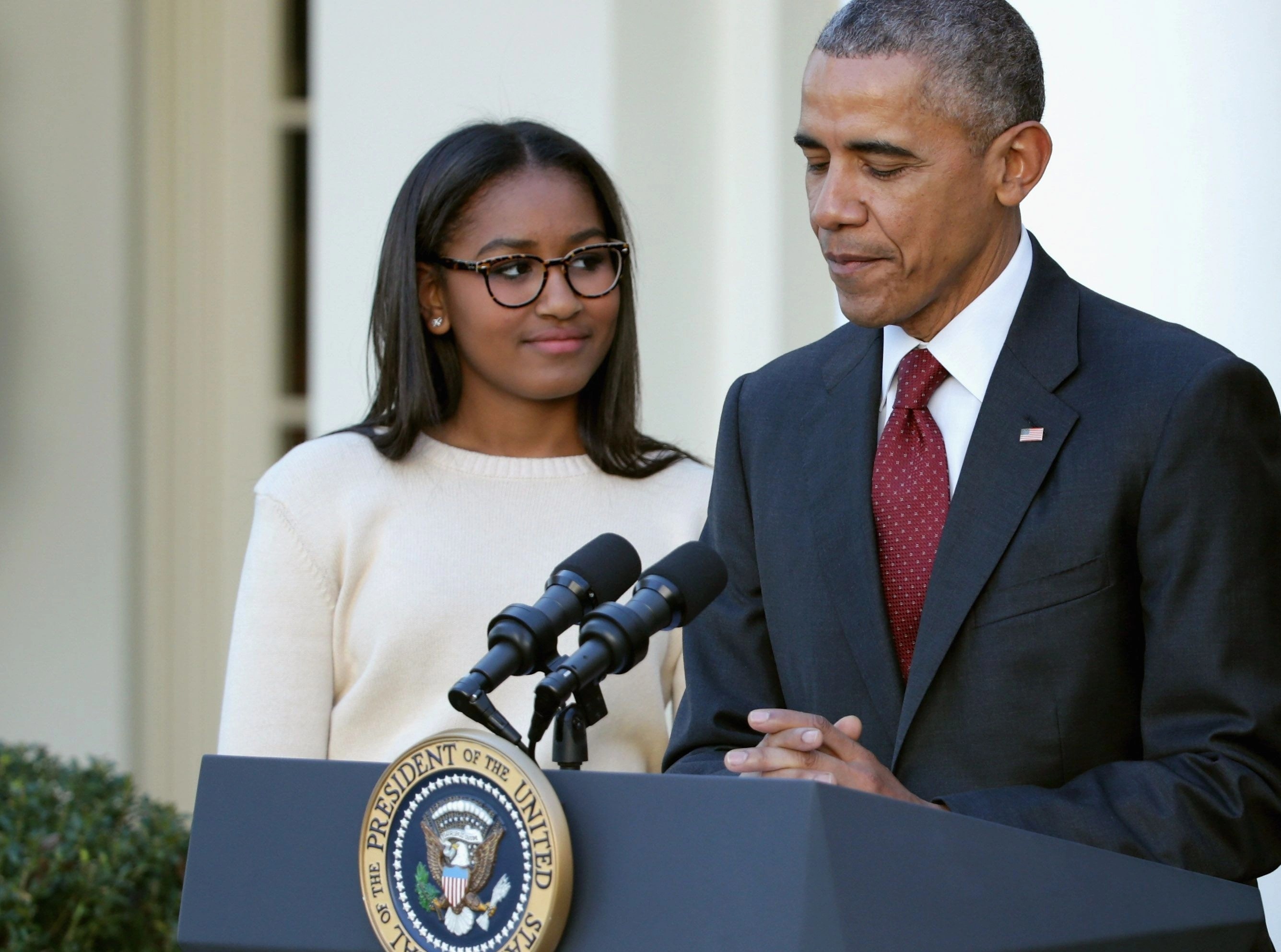 Con gai ut nha Obama ngay cang truong thanh, noi bat hinh anh