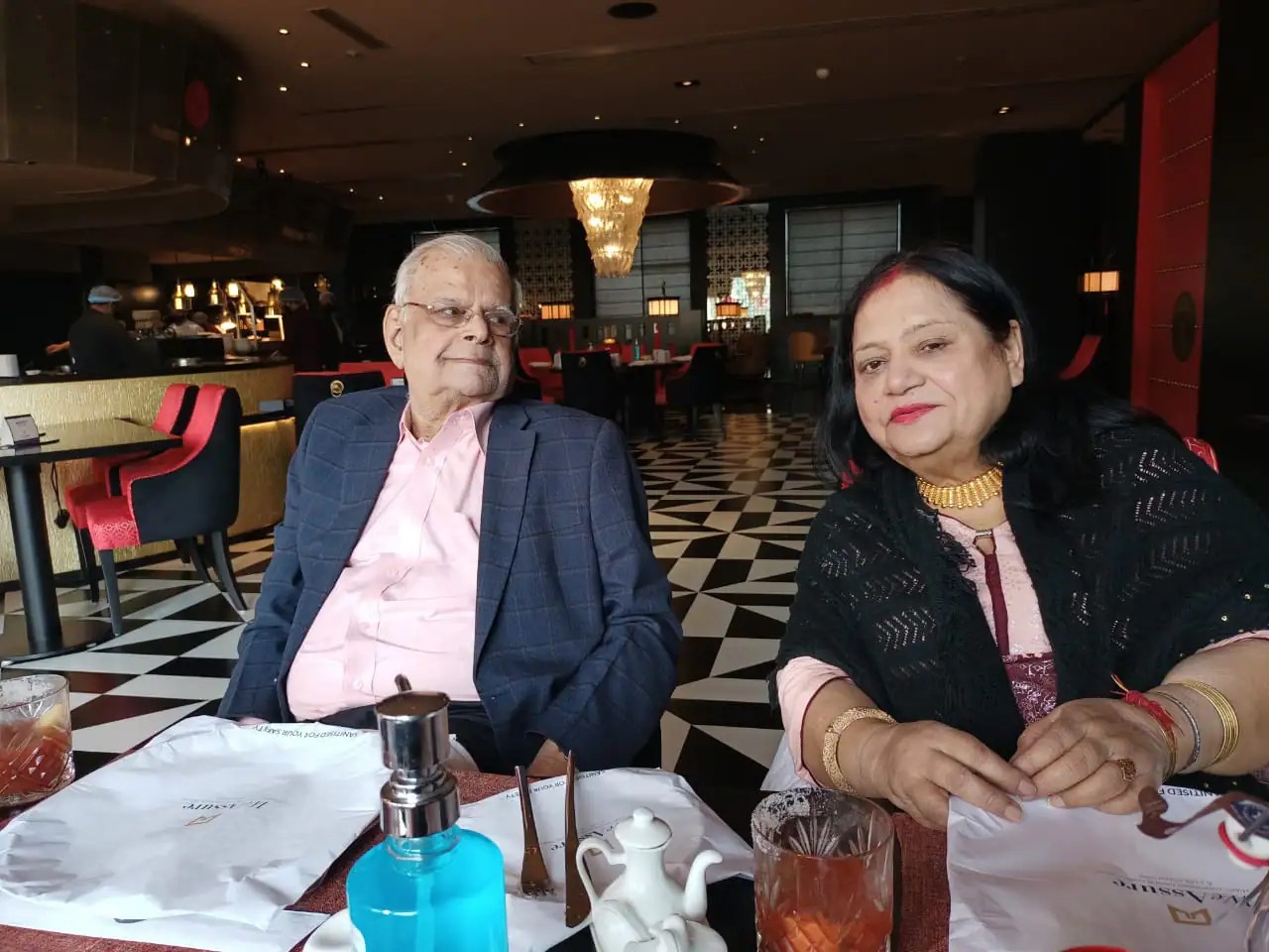 12 ngay no luc cuu cha me cua co gai an do anh 2