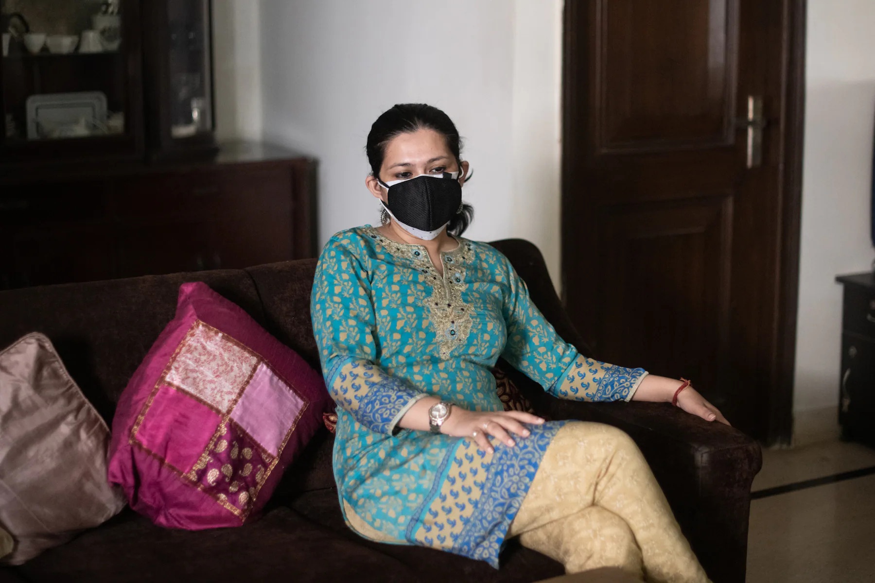 12 ngay no luc cuu cha me cua co gai an do anh 3