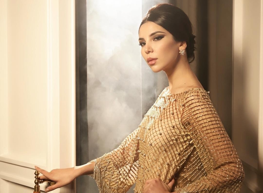 Cuoc song dieu tieng cua chau dau ty phu Nga hinh anh