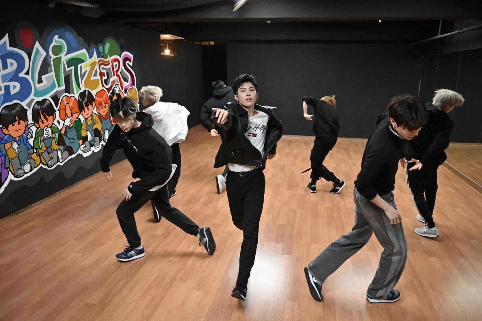 nhóm nhạc nam nuôi mộng làm bts thứ hai ảnh 3 nhom nhac nam nuoi mong lam bts thu hai anh 3