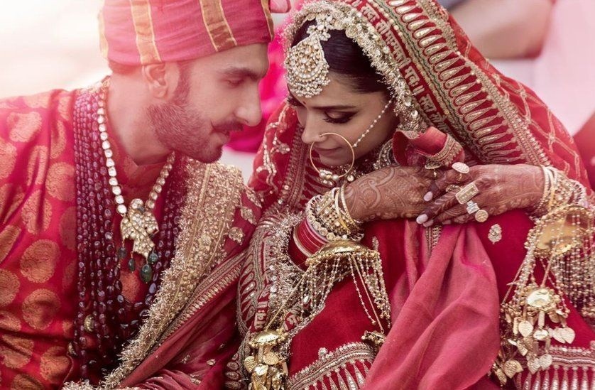 Co dau An Do cuoi khach moi vi chu re bo tron hinh anh