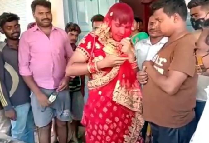 chang trai An Do gia lam co dau,  len vao dam cuoi ban gai anh 2